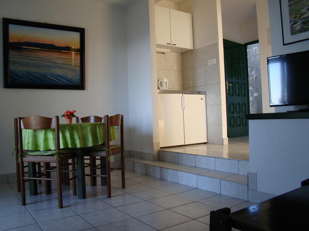 Apartments Sanda Murter Bilik gambar
