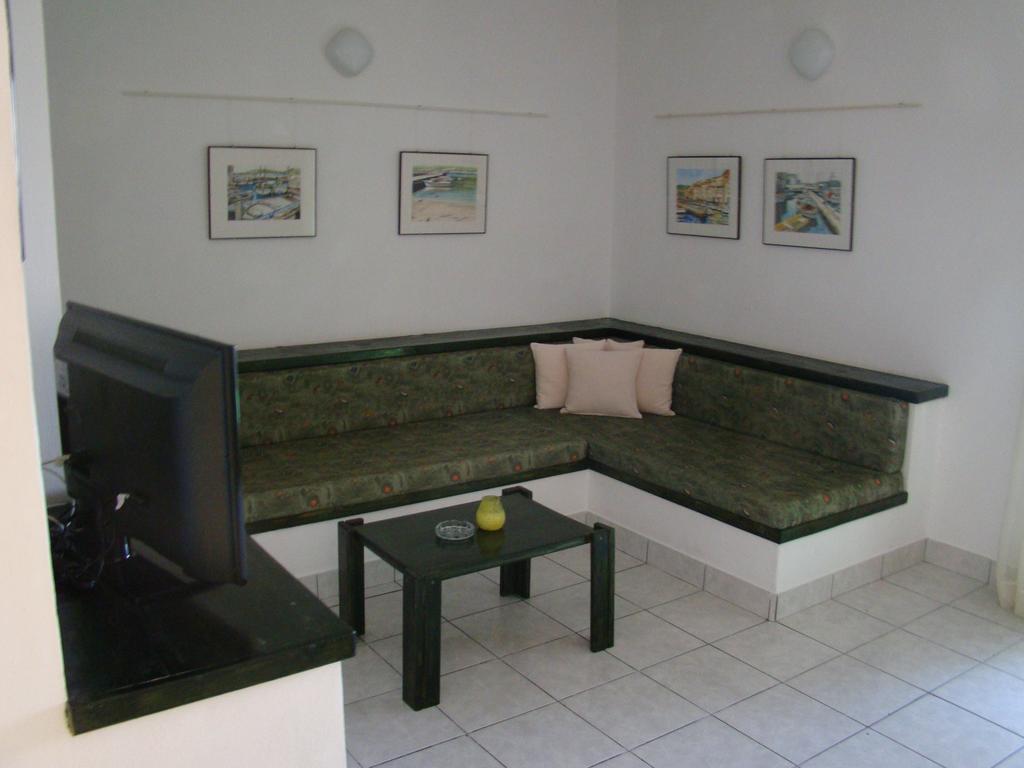 Apartments Sanda Murter Bilik gambar