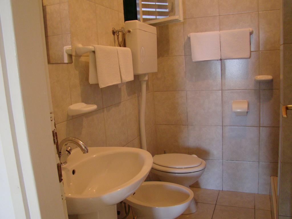 Apartments Sanda Murter Bilik gambar