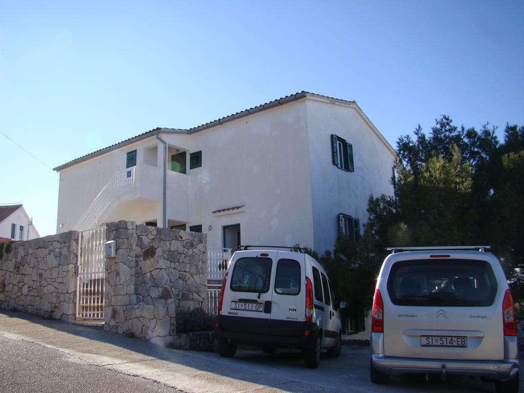 Apartments Sanda Murter Luaran gambar