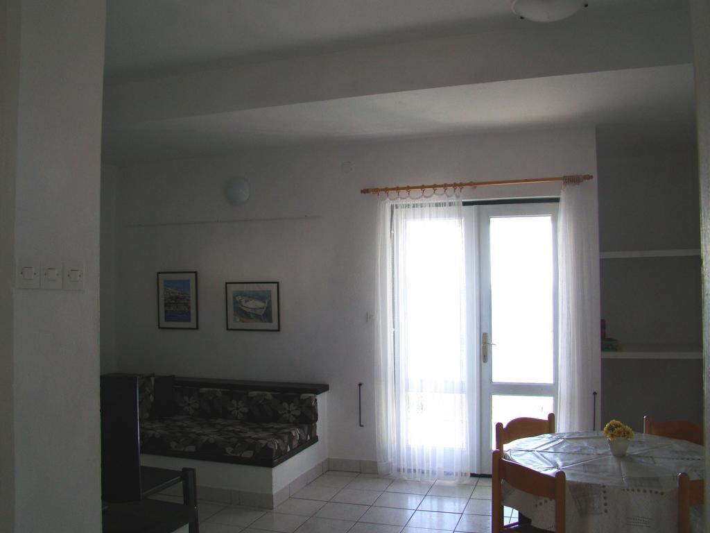 Apartments Sanda Murter Bilik gambar